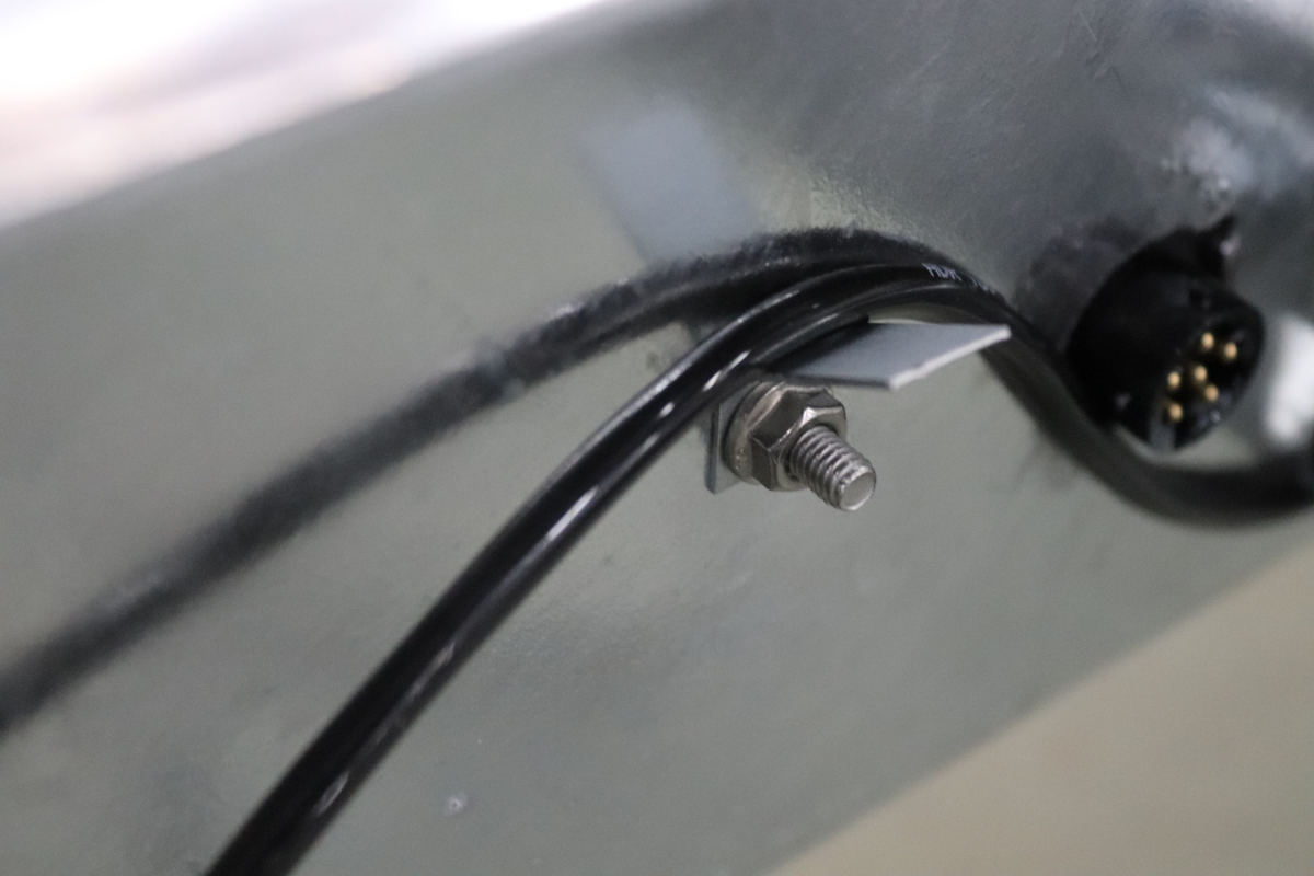 Příchytka kabelů VAPP 14x71mm průměr 5mm pozink 1mm